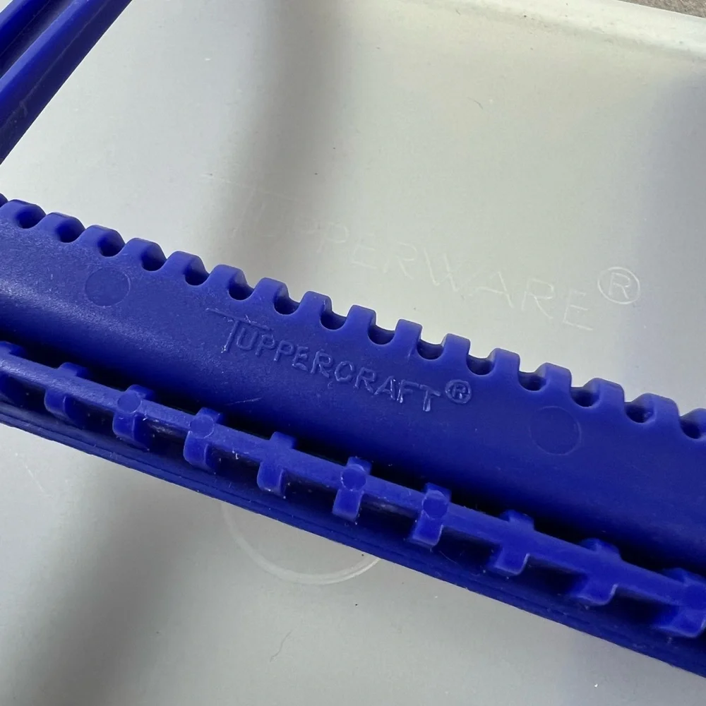 Vintage Tupperware Tuppercraft White Blue Craft/Tackle Set with Handle‎ like new